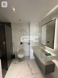 Modern apartment in prime location Resim 5