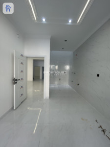 Spacious 5-Bedroom House in Hawlery Nwe image 4