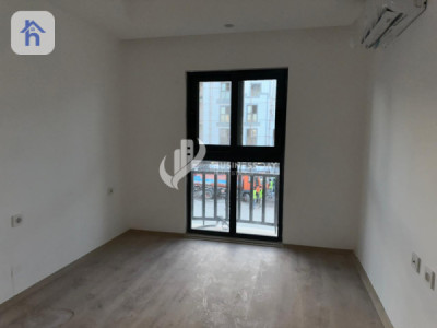 شقة واسعة بـ 3 غرف نوم صورة 4