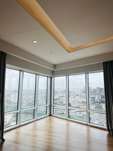 Spacious 3-Bedroom Apartment in Gulan Tower Image 5