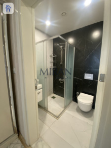 Spacious Apartment with Great View Image 10