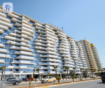 Bright 2 Bedroom Apartment with Open Layout image 1