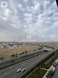 Modern 2 Bedroom Apartment in Sky Towers Image 9
