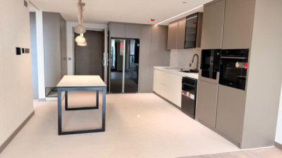 One Bedroom Apartment in Cavalli Tower Resim 3