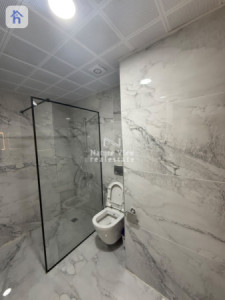 Modern Apartment image 8