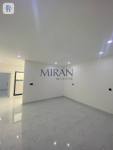 خانوویەکی ڕەسەن لە شوێنێکی نایاب وێنە 8