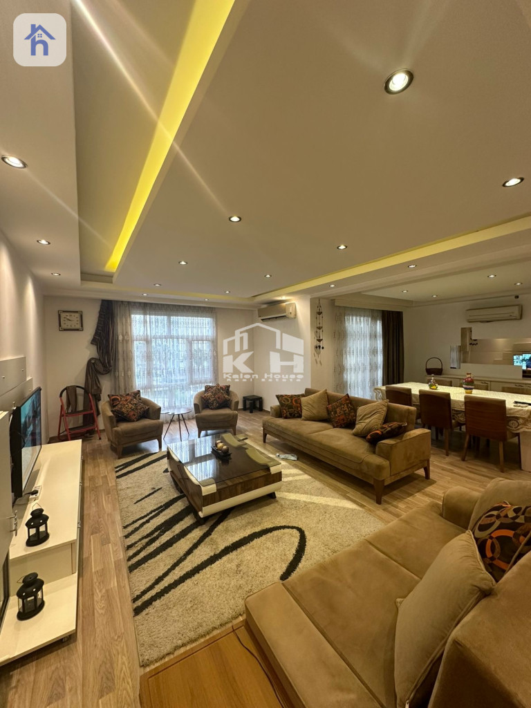 شوقە ڕووی ناوەوەی هەیە