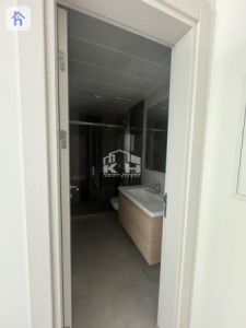 Cozy Apartment in Empire Square Image 11