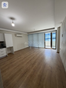 Stylish Studio Apartment in Star Towers image 3