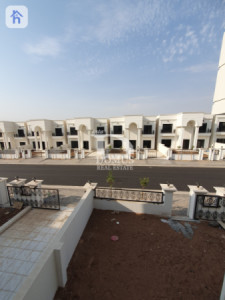 منزل كبير ب4 غرف نوم صورة 5
