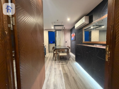 Luxury Apartment image 14