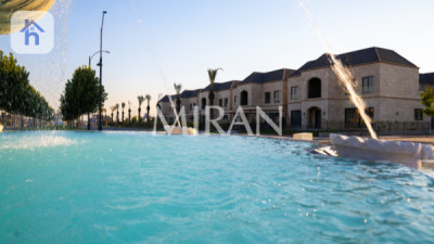 Spacious 4 Bedroom House in Spanish Village 2 image 1