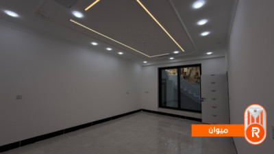 منزل حديث مع 3 غرف نوم صورة 3