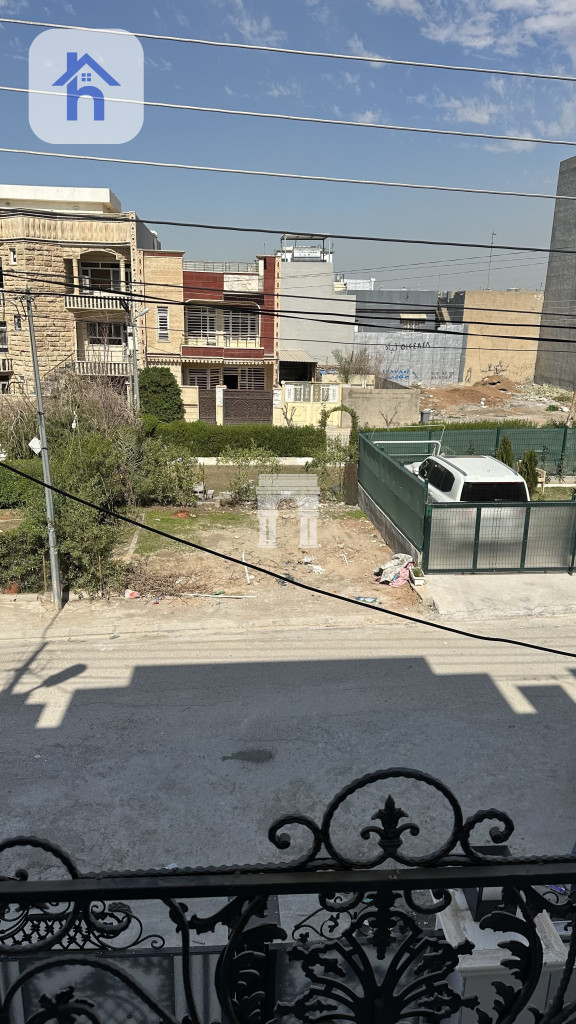 منزل مقابل الحديقة صورة 8