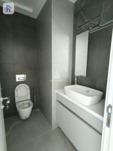 Spacious Office on the 16th Floor image 11