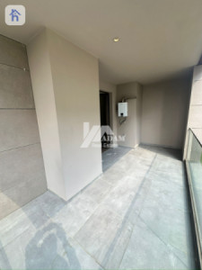 Modern Apartment image 4