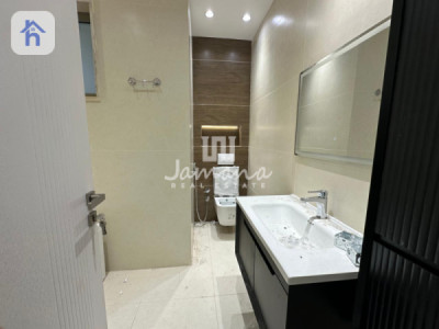 Corner House Image 10