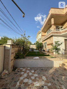خانوویەکی فراوان لە ئاشتی ستی 1 وێنە 3