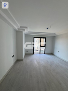 Spacious Apartment in Rami Towers image 11
