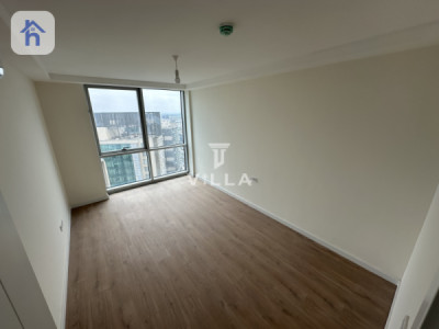 Modern Apartment Image 5