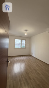 Cozy 3-Bedroom Apartment in Erbil image 5