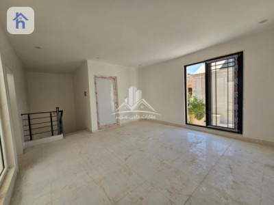 Square House Image 10