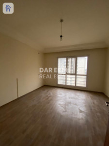 Spacious Apartment with 3 Bedrooms image 4