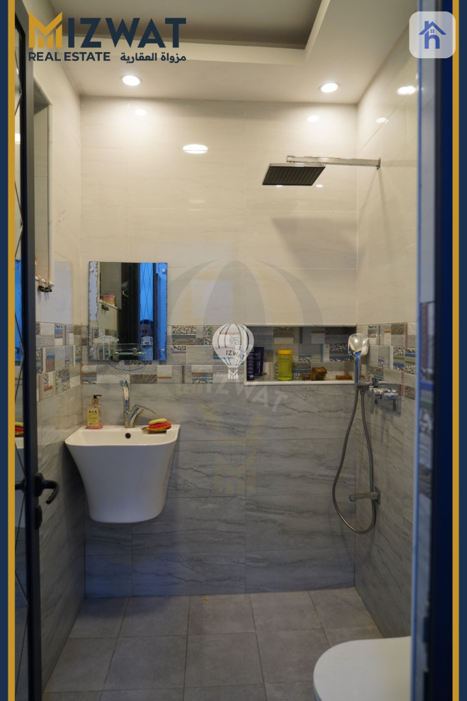 Spacious Family Home in Baghdad Image 41