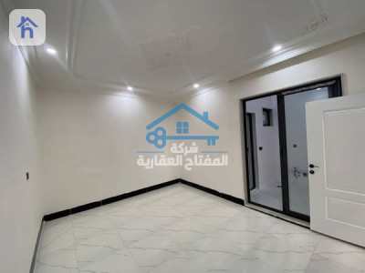 Charming 4-Bedroom House in Qarabw Resim 3