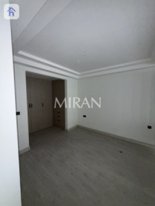 Studio Apartment image 6