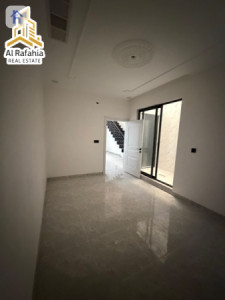 Contemporary house in sought-after area for sale image 5