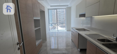 Cozy apartment in Empire Square Image 3