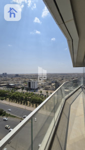 Modern Apartment with Prime Location Resim 8