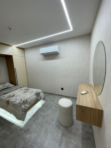 شوقەی ڕاخراو بۆ فرۆشتن وێنە 6