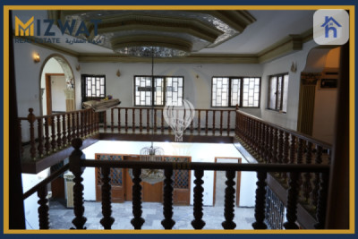 منزل تجاري فسيح في الدورة صورة 12