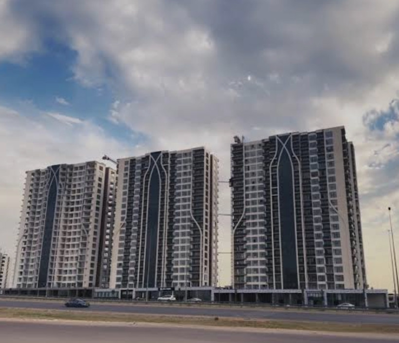 Modern 1 Bedroom Apartment in Rasan Towers