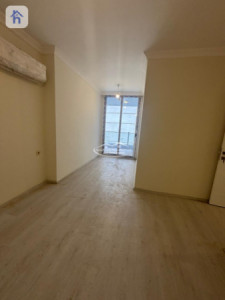 2 Bedroom Apartment with Airport View Image 7