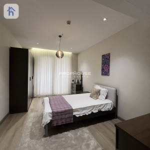 Luxurious 2-Bedroom Apartment in Prime Location image 4