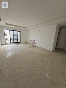Spacious House with 4 Bedrooms Resim 7