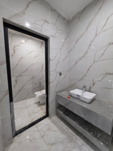 Corner Showroom image 25
