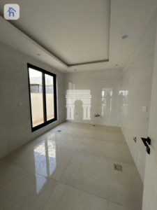 خانوویەکی فراوان بە ڕووبەری ٢٠٠ مەتر چوارگۆشە لە دیاری وێنە 5