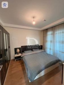 One-Bedroom Apartment with Stunning Views Image 5