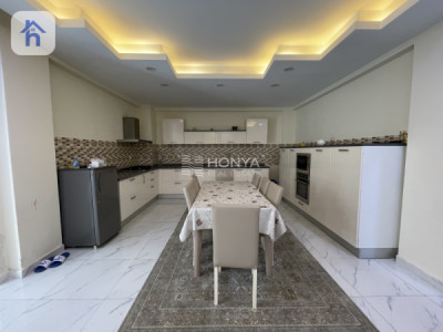House (450m²) Image 8