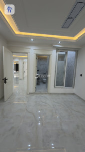 Spacious Home with Six Bedrooms image 25