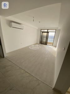 Modern 1 Bedroom Apartment With Stunning Views image 1