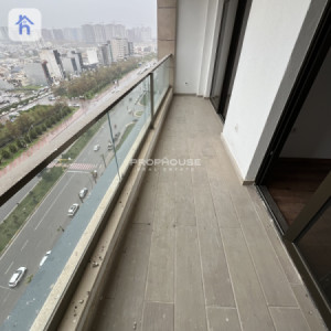 Modern 2 Bedroom Apartment with Stunning Views Image 6