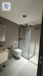 Spacious Apartment with Panoramic Views image 6