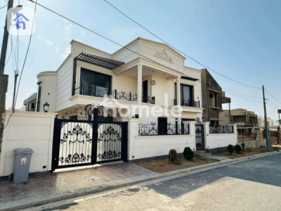 Modern Home in Marina 3 — 1