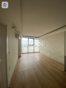 Modern Apartment in Star Towers Image 3