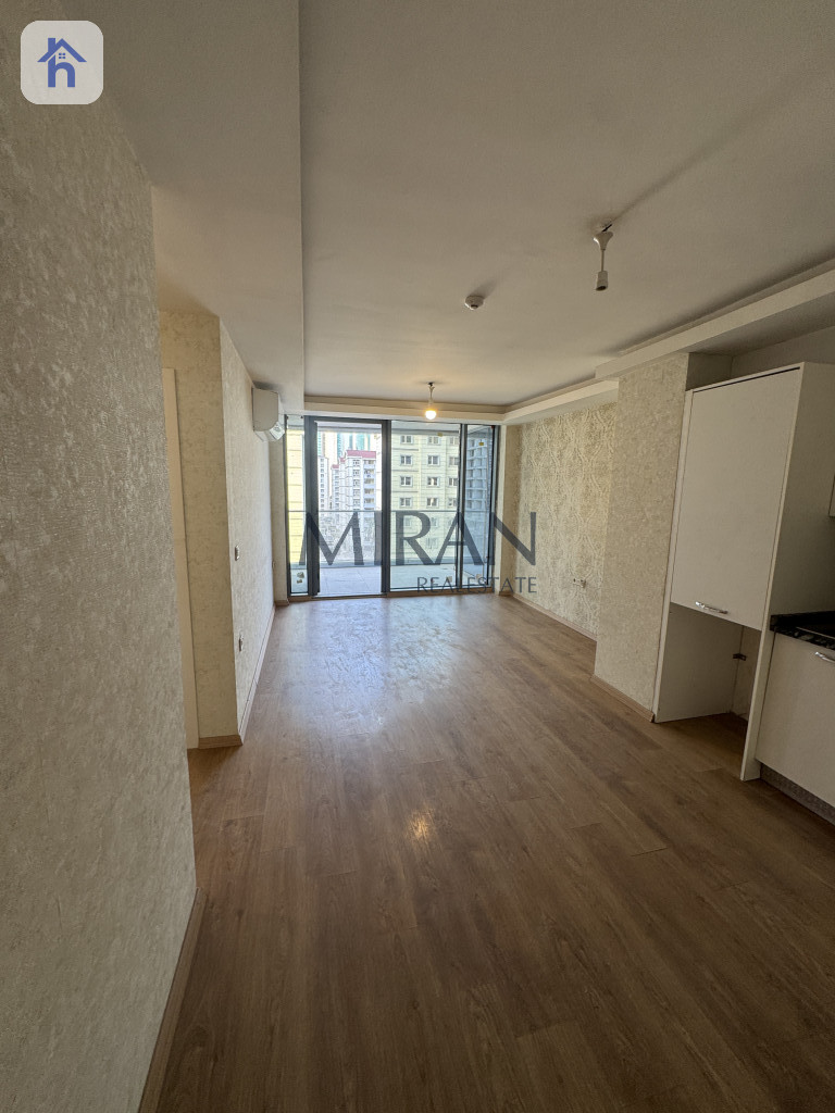 شقة أنيقة بغرفتي نوم مع إطلالات صورة 2